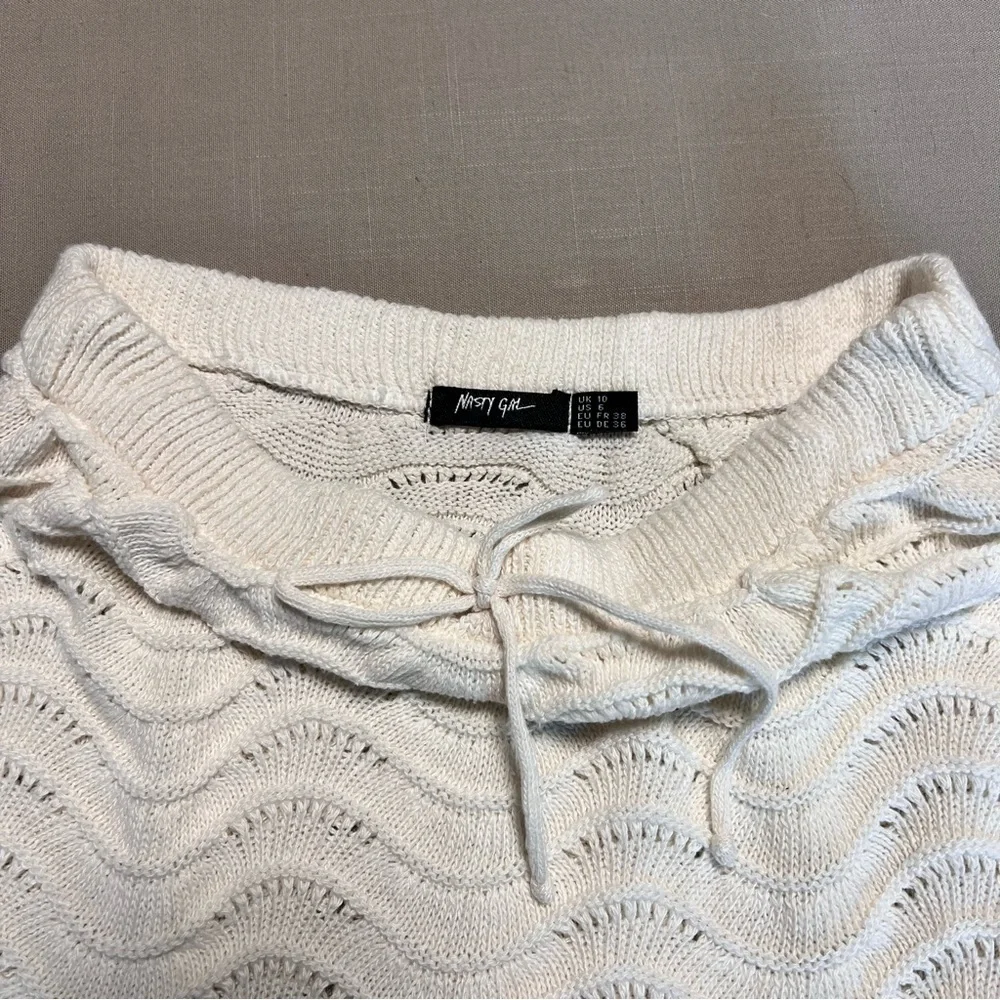 Nasty Gal White Knit Mini Skirt US 6 Wave Texture Crochet Swimsuit Coverup